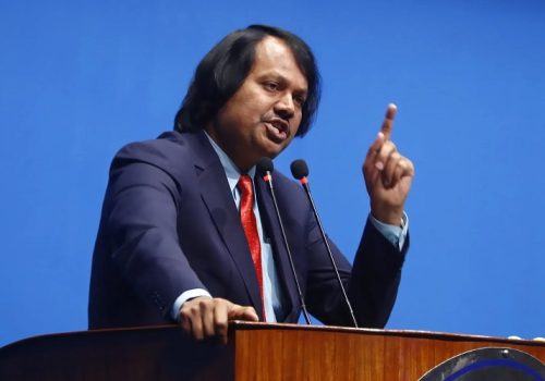 जेफ बेजोस, बिल गेट्स र इलन मस्क नेपाली भएर जन्मिएको भए हँसियाले घाटी छिनाइन्थ्योः डा.सिके राउत