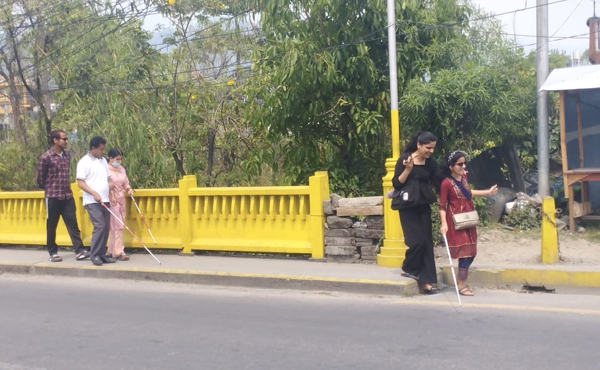 दृष्टिविहीनलाई बाटो देखाउँदै ‘गुगल’, प्रविधिमा पहुँचले सहज बनाउँदै दैनिकी