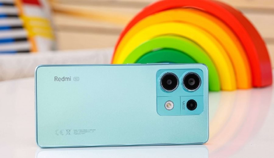 भारतीय स्मार्टफोन बजार सन् २०२४ को पहिलो त्रैमासिकमा बढेको क्यानालिसको रिपोर्ट