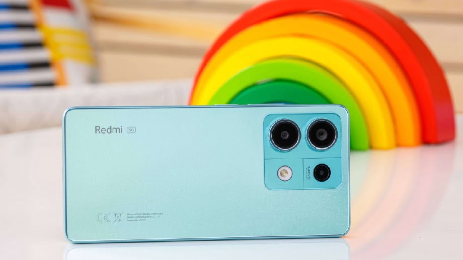 भारतीय स्मार्टफोन बजार सन् २०२४ को पहिलो त्रैमासिकमा बढेको क्यानालिसको रिपोर्ट