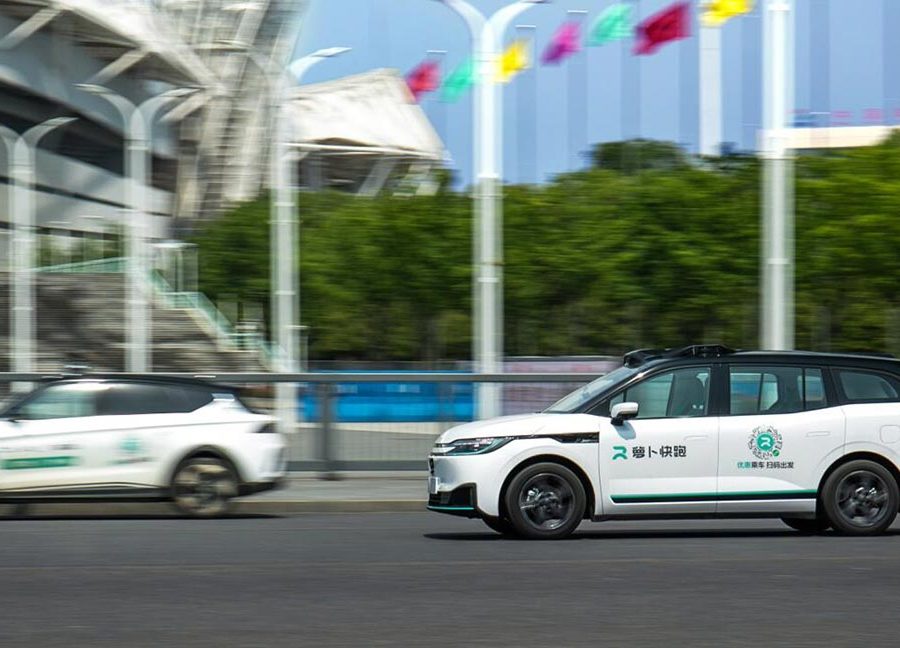 बाइदुको अपोलो गो रोबोट्याक्सीले फ्लीटमा १,००० सवारी साधनको कोशेढुङ्गा पुर्यायो