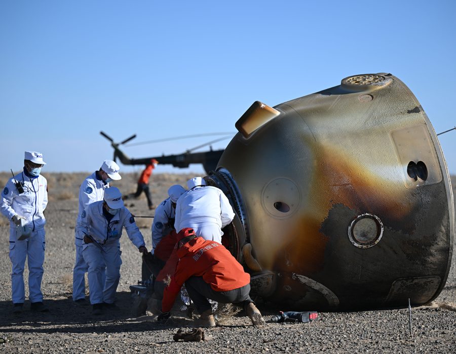 सेन्झाउ–१७ अभियानको १८७ औ दिनपछि बेइजिङमा अवतरण