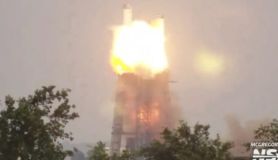 स्पेसएक्सको र्याप्टर इन्जिन परीक्षणको क्रममा विस्फोट