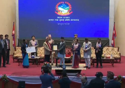 राष्ट्रिय सूचना तथा सञ्चार प्रविधि पुरस्कार सञ्चारमन्त्रीका निकट व्यक्तिलाई, अन्य अवार्ड पनि विवादमा