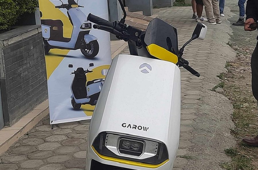 तीन लाख ६५ हजारमा ३५० किलोमिटर रेञ्ज दिने स्कुटर नेपालमा