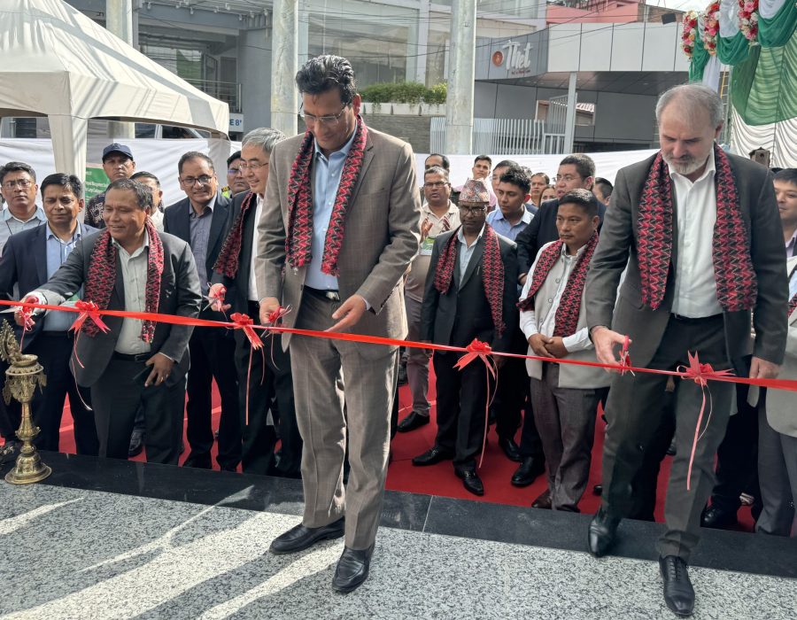 विद्युत वितरण प्रणाली नियन्त्रण र अन्तर्राष्ट्रियस्तरको डाटा सेन्टर उद्घाटन