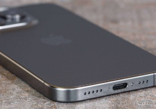 एप्पलले आईफोन ब्याट्रीहरू प्रतिस्थापन गर्न सजिलो बनाउनेः रिपोर्ट