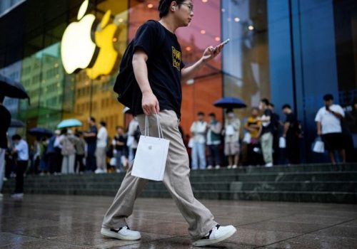 चीनमा एप्पलको आईफोनको ढुवानी मे महिनामा ४० प्रतिशतले बढ्यो