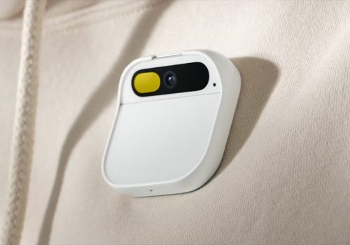 एआई पिन स्टार्टअप ह्युमानले डिभाइस बिक्री गर्न एचपी र टेलिकम कम्पनीहरुसँग वार्तामा