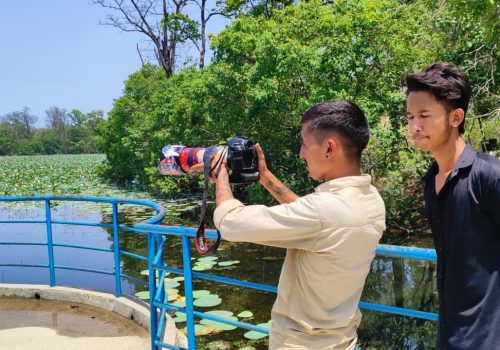 ‘फोटोग्राफी’ बाट मनग्ये कमाउँछन् कैलालीका युवा