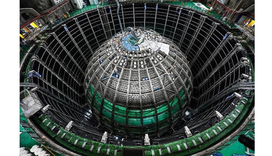 चीनको न्युट्रिनो अब्जर्भेटरी विश्वको सबैभन्दा ठूलो ‘एक्रिलिक स्फेयर’को रुपमा संचालन हुने