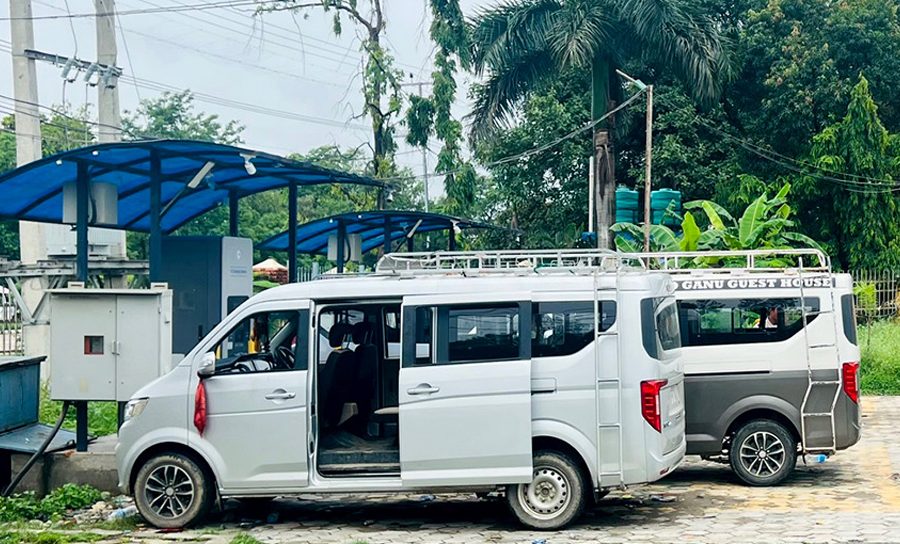 विद्युतीय गाडीले घटाएनन् भाडा