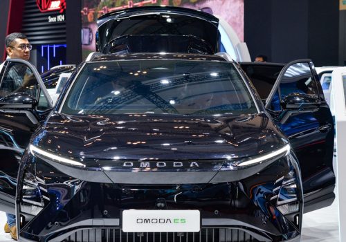 चिनियाँ विद्युतीय सवारी साधनमा इयूको कर नीति गलत छ : ब्लुमबर्ग