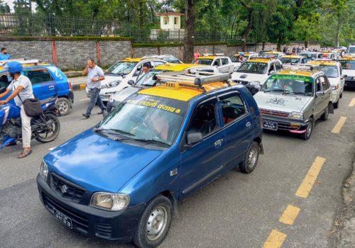 पलायन हुँदै गण्डकीका ‘अटोमोबाइल’ व्यवसायी