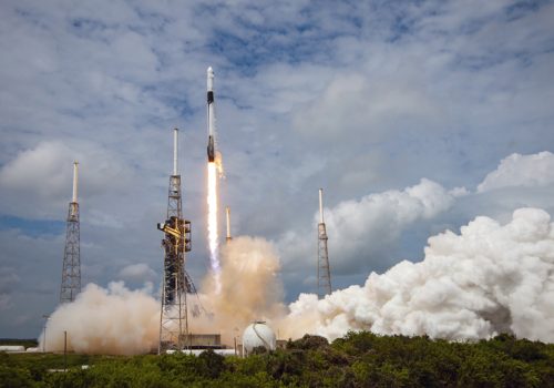 फाल्कन ९ रकेटले अपराह्न ३:५८ मा स्टारलिंकका स्याटेलाइट लिएर आफ्नो कीर्तिमानी २४औं उडान गर्ने