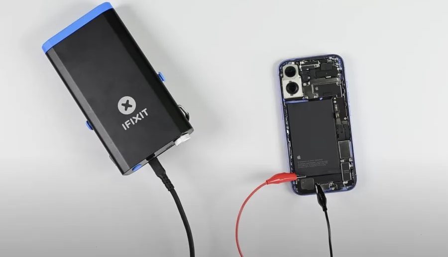 आईफोन १६ लाईनअपको ब्याट्री हटाउने प्रक्रियामा सहजता