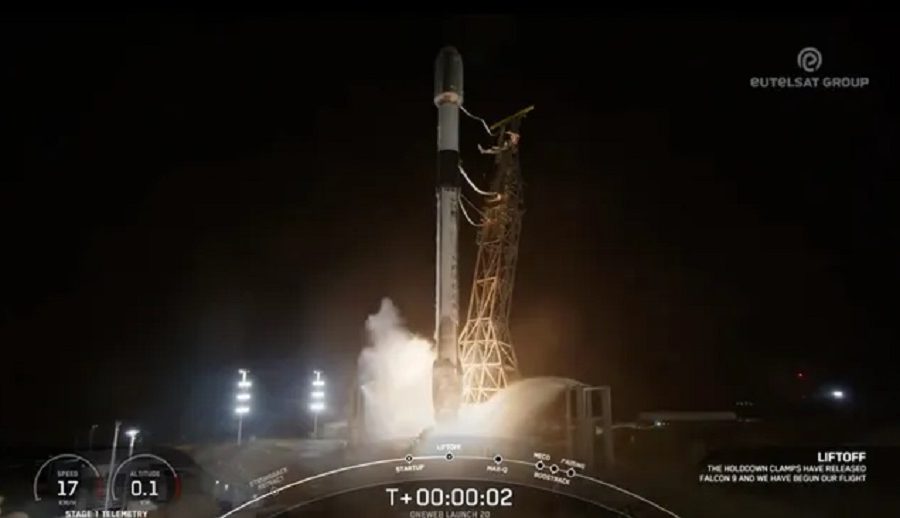 स्पेसएक्सले एकैपटक अर्बिटमा पठायो २० ओटा यूटेलस्याट वनवेब  ब्रोडब्याण्ड स्याटेलाइट