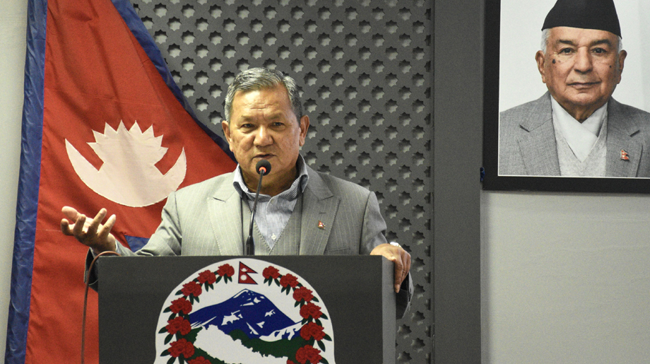 सञ्चार मन्त्रीको निर्देशन- ‘आगामी बैठकमा आउँदा बेरुजु फर्छ्योटको स्थितिमा सुधार गर्नुहोस्’