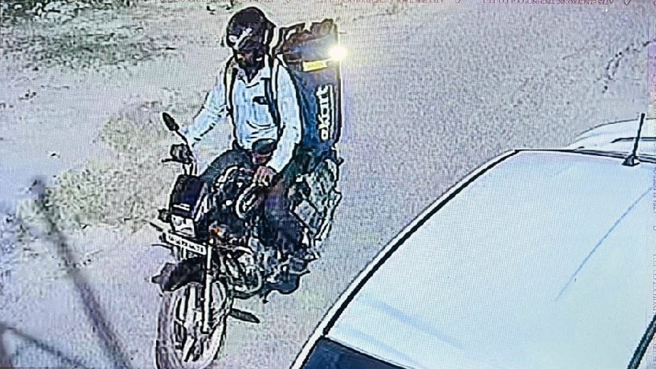 भारतमा आईफोन डेलिभर गर्ने क्रममा डेलिभरी एजेन्टको हत्या