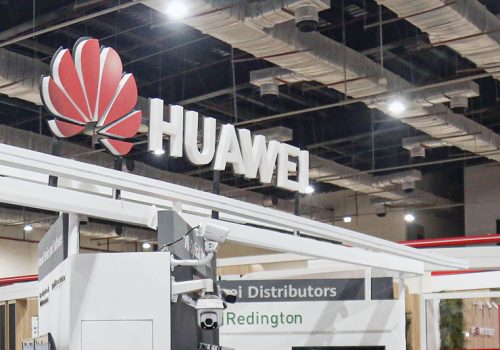 अमेरिकी प्रतिबन्धहरूलाई चिर्दै ह्वावेले देखायो पुनरुत्थानको संकेत