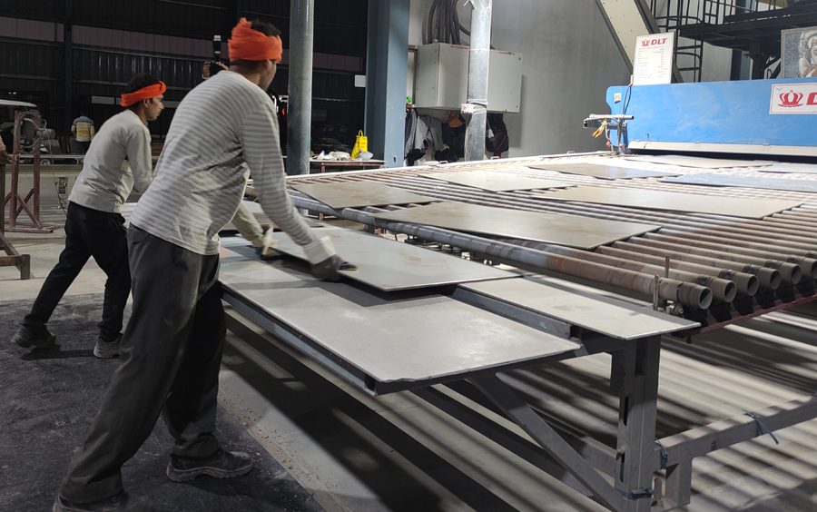 बन्यो सेरामिक टाइल्सको गुणस्तरसम्बन्धी मापदण्ड, यी प्राविधिक पूर्वशर्तको पालनामा निर्भर गर्छ गुणस्तर