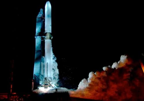 ब्लू ओरिजिनद्वारा न्यू ग्लेन रकेटको पहिलो प्रक्षेपणअघि सफलतापूर्वक परीक्षण