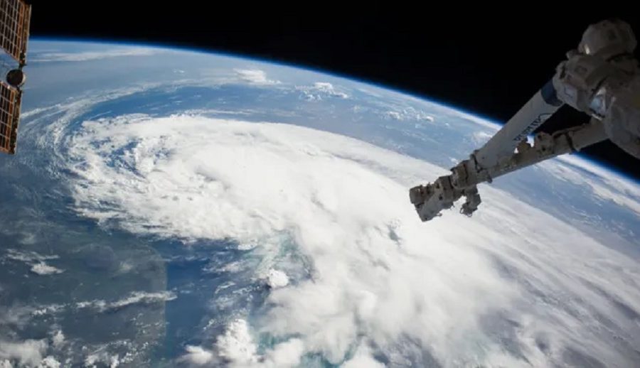 पृथ्वी गोलो छ भनिन्छ तर गोलाकार किन देखिँदैन? यस्तो छ कारण