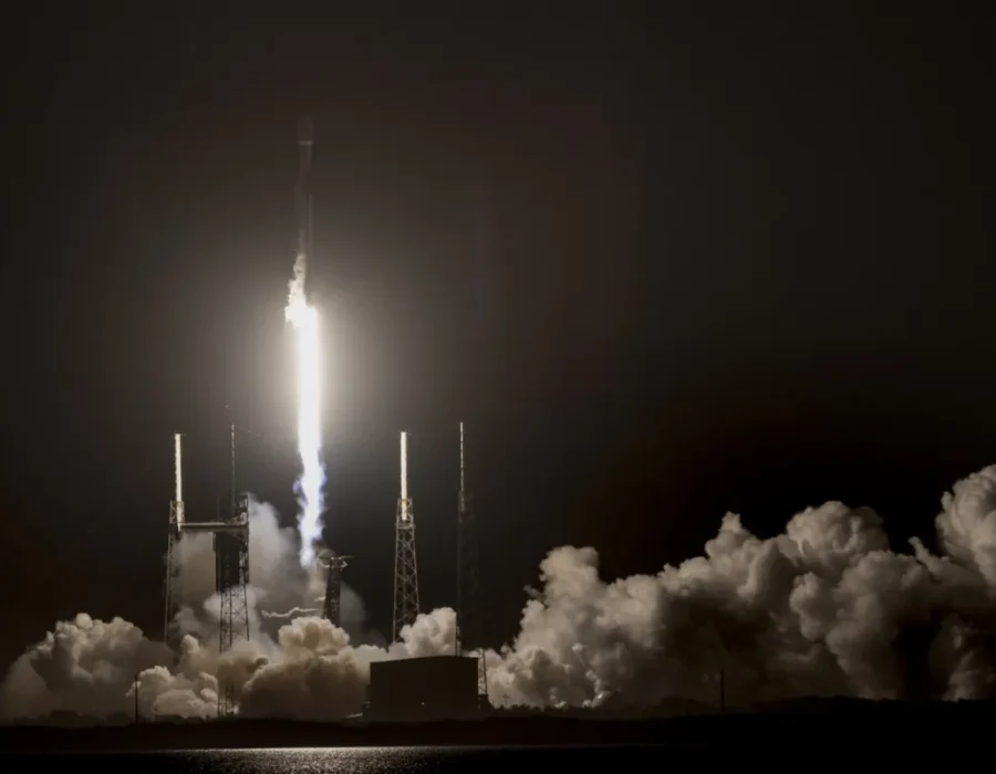 स्पेसएक्सद्वारा सोमबार अमेरिकी स्पेस फोर्सको र्यापिड रेस्पोन्स जीपीएस मिशन प्रक्षेपण