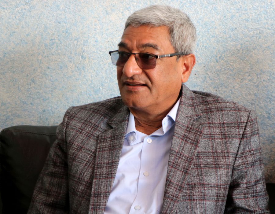 हिरासतमा रहेका लामिछानेको फोटो सामाजिक सञ्जालमा ‘पोष्ट’ गर्नेलाई कारबाही गर्न गृहमन्त्रीको निर्देशन