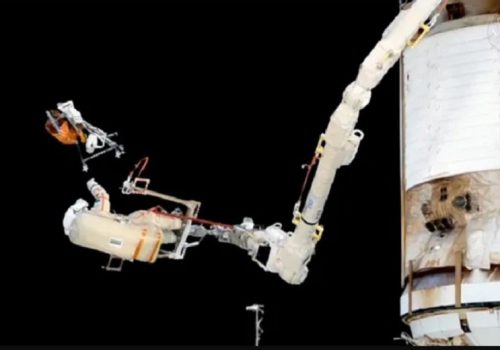 अन्तर्राष्ट्रिय अन्तरिक्ष स्टेशनमा एक्स–रे स्पेक्ट्रोमिटर स्थापना तथा स्पेसवाक