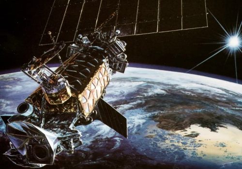 अन्तरिक्षमा रहेको काम नगर्ने अवस्थाको वेदर स्याटेलाईट विस्फोट