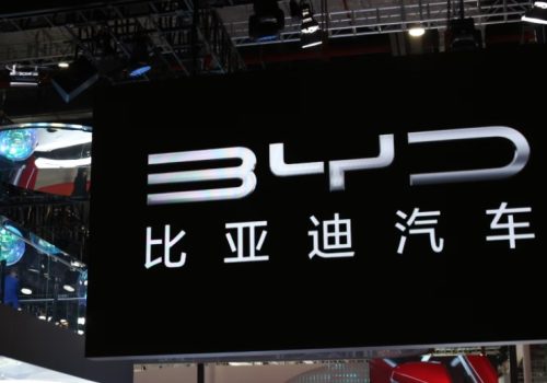 चीनले ल्याटिन अमेरिकामा बीवाईडी र गिली लगानी योजनाको स्वीकृतिमा ढिलाइ गर्दै