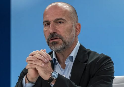 उबरका सीईओ दारा खोस्रोशाहीले यसकारण दिए अरोरा इनोभेसनको बोर्डबाट राजीनामा