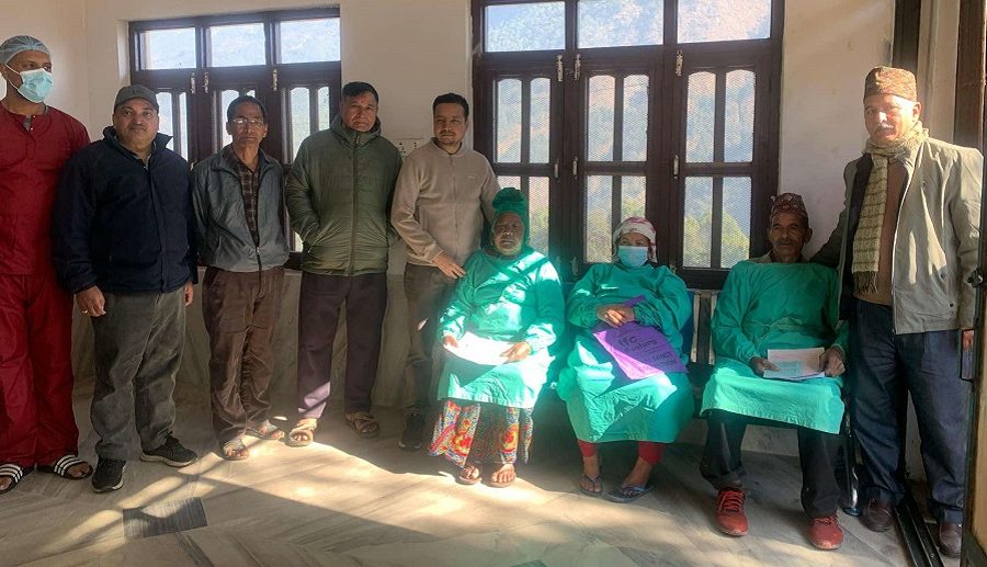 बागलुङमा ‘फेको’ प्रविधिबाट आँखाको शल्यक्रिया