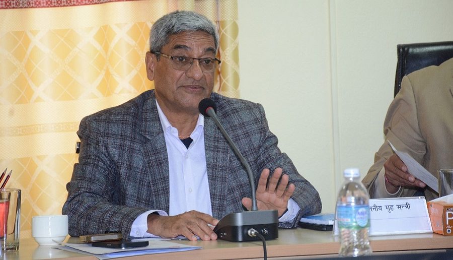 नागरिकका विवरण दुरुपयोग हुन दिँदैनौं, डाटा सुरक्षामा सरकारले ध्यान दिन्छ: गृहमन्त्री लेखक