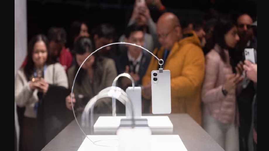 सामसङले ग्यालेक्सी एस २६ सिरिजको मूल्य बढाउने विचार गर्दै