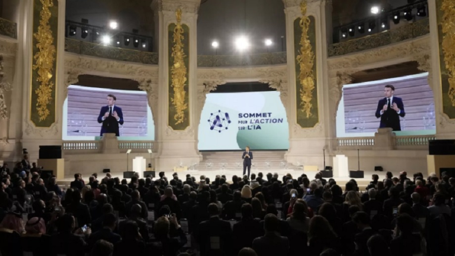 ईयूले आर्टिफिसियल इन्टेलिजेन्समा लगानीका लागि २०० बिलियन युरो परिचालन गर्ने