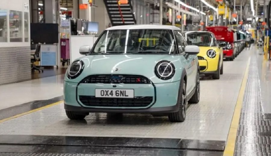 ‘अनिश्चितता’ का कारण बीएमडब्ल्यूको इलेक्ट्रिक मिनीमा सुस्तता