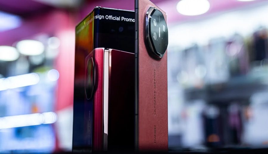 ह्वावेले चीनबाहिर सार्वजनिक गर्यो ट्राई-फोल्ड स्मार्टफोन मेट एक्सटी