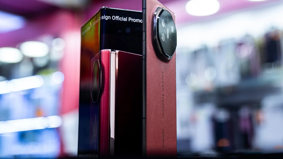 ह्वावेले चीनबाहिर सार्वजनिक गर्यो ट्राई-फोल्ड स्मार्टफोन मेट एक्सटी