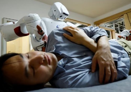 एआई रोबोटहरु जापानको वृद्धवृद्धा हेरचाहमा प्रयोग हुन सक्ने