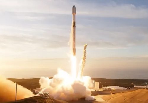 स्पेसएक्सद्वारा क्यालिफोर्नियाबाट अर्को समूहका २२ ओटा स्टारलिंक इन्टरनेट स्याटेलाइट प्रक्षेपण