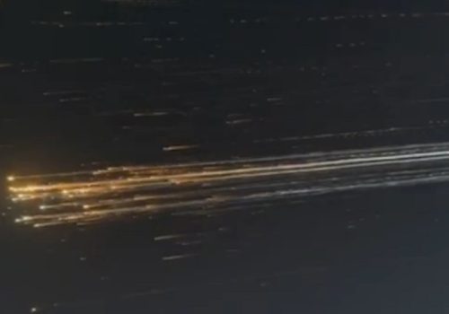 अन्तरिक्षमा रहेका भग्नावशेषहरु अनियन्त्रित रुपमा खस्दा विमानमा ठोक्किएर दुर्घटना निम्त्याउने चिन्ता