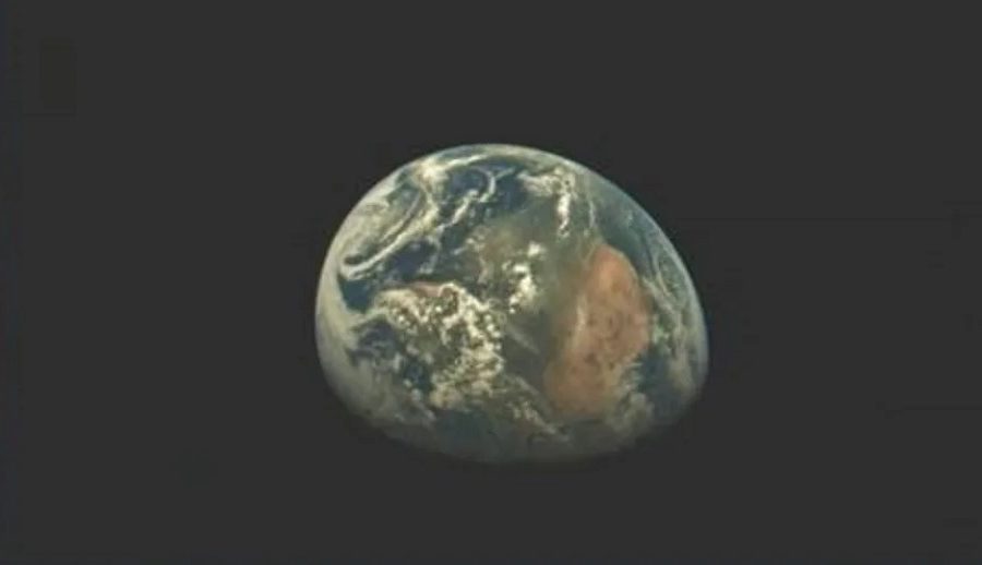 सेक्रेटिभ एक्स–३७बी स्पेस प्लेनले पृथ्वीको कक्षबाट खिच्यो दुर्लभ तस्वीर