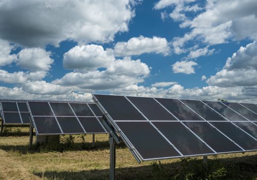 Abu Dhabi awards contract for mega solar project