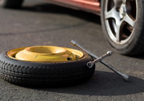 विद्युतीय कारहरूमा स्पेयर टायर किन हुँदैन? यस्तो छ कारण