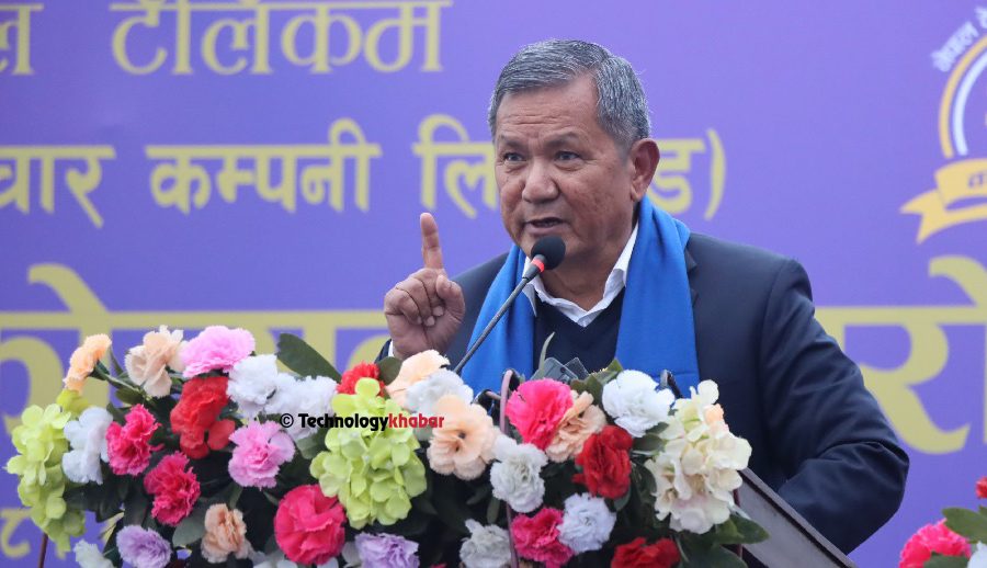 सञ्चारमन्त्रीको नेपाल टेलिकमलाई प्रश्न- ‘एनसेलभन्दा ६ गुणा धेरै कर्मचारी हुँदा पनि टावर समयमा किन बन्दैन’