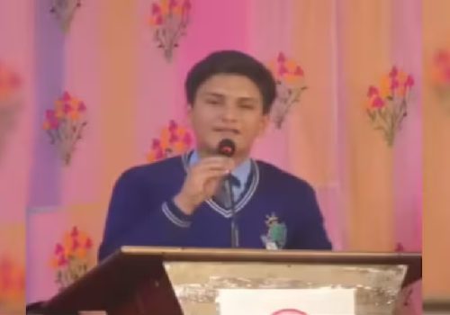 विद्यालयको वार्षिक कार्यक्रममा गरेको नेपाली विद्यार्थीको भाषण सामाजिक सञ्जालमा भाइरल, विभिन्न प्रतिक्रिया बटुल्दै