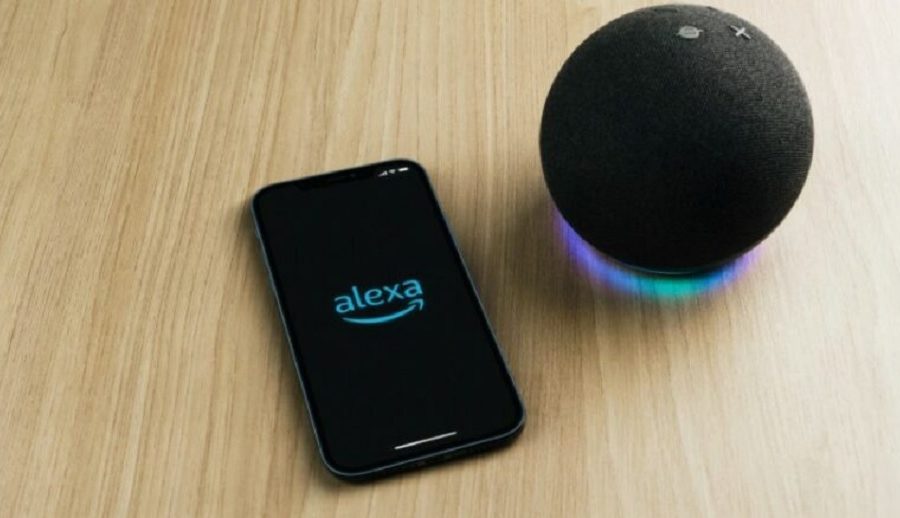 एलेक्साको उपस्थितिमा बोल्ने र भन्ने कुरामा सावधान रहन आग्रह, सबै जानकारी अमेजनमा पठाइने