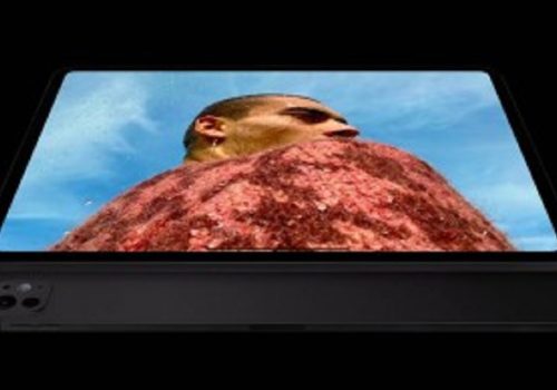 एप्पलले आफ्नो फोल्डेबल आईप्याड प्रोको लागि अन्डर–डिस्प्ले फेस आईडीमा काम गरिरहेको लीकस्टरको दावी